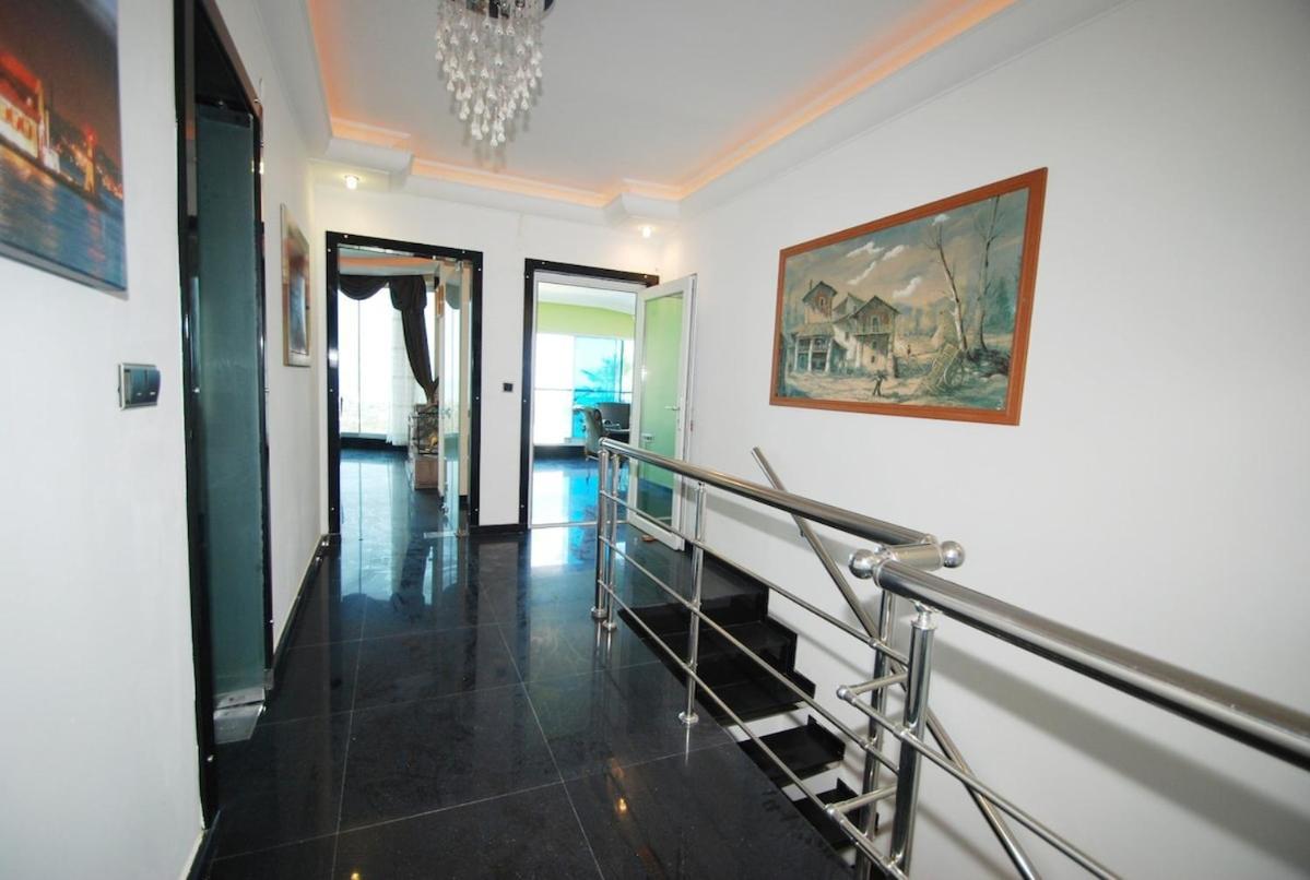 Vilă Luxury With Pool, Sea View